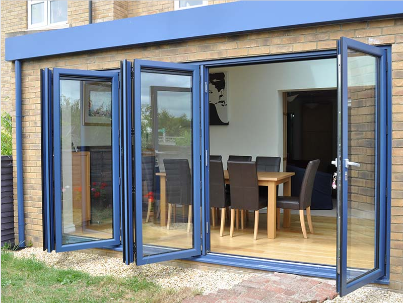 Bi-folding door